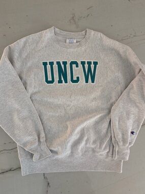 Vtg UNC Wilmington Champion Reverse Weave Sweatshirt Unisex UNCW Seahawks Medium